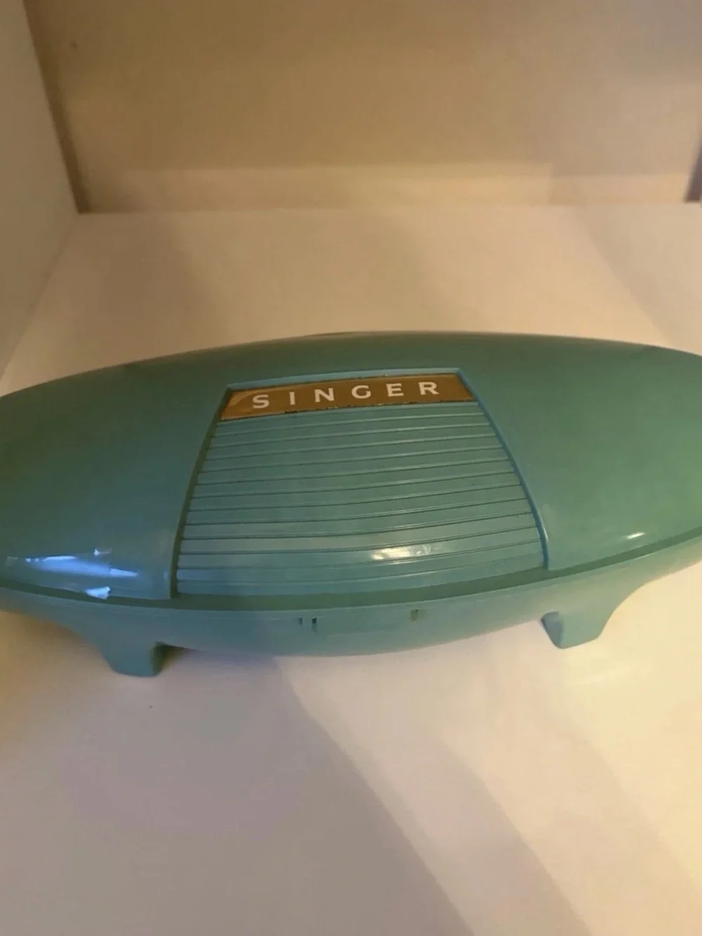 Singer Buttonholer Accessory in Mint Green Case